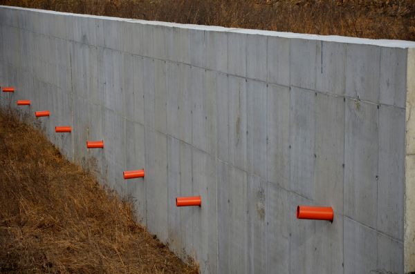 Cost of Retaining Wall Drainage in Hudson